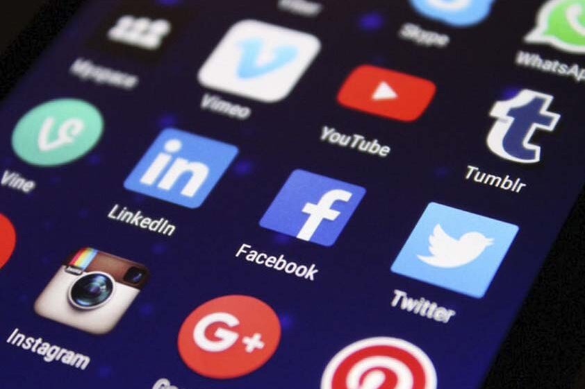 cropped-redes-sociales.jpg